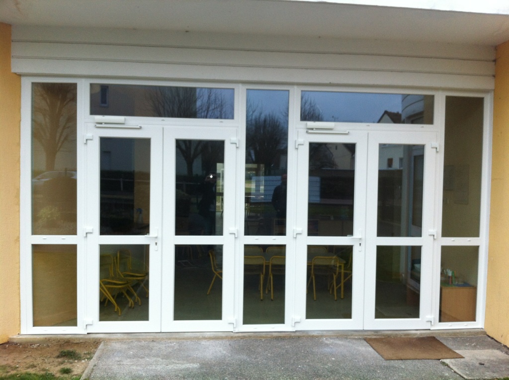 porte technique pvc